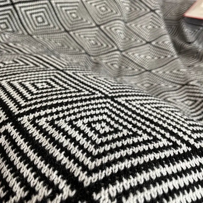 Knitted Jacquard Vintage Throw Blanket